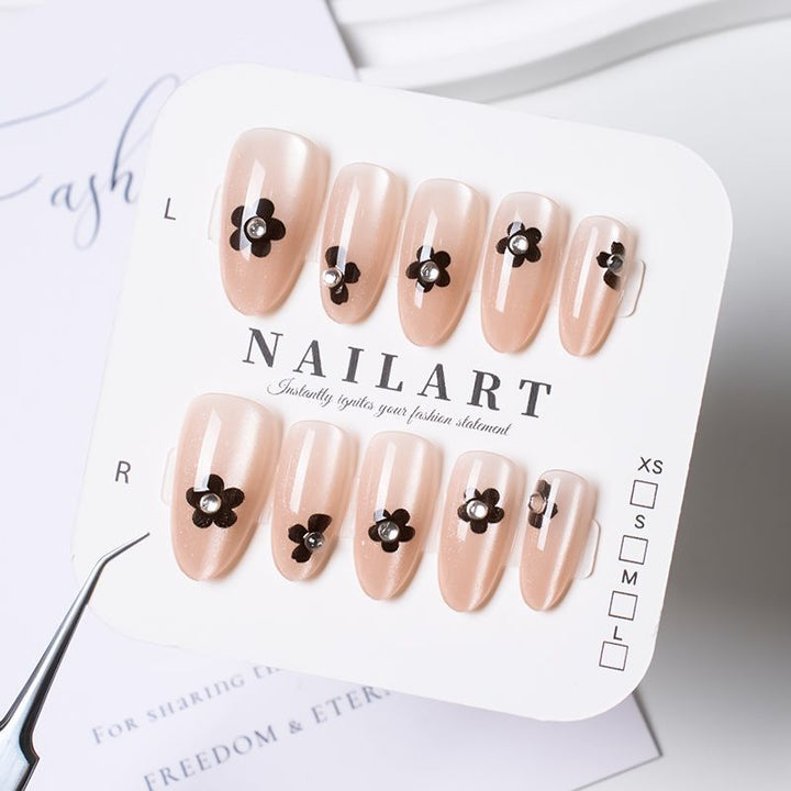 Artificial nails with elegant floral decorations Kalsten
