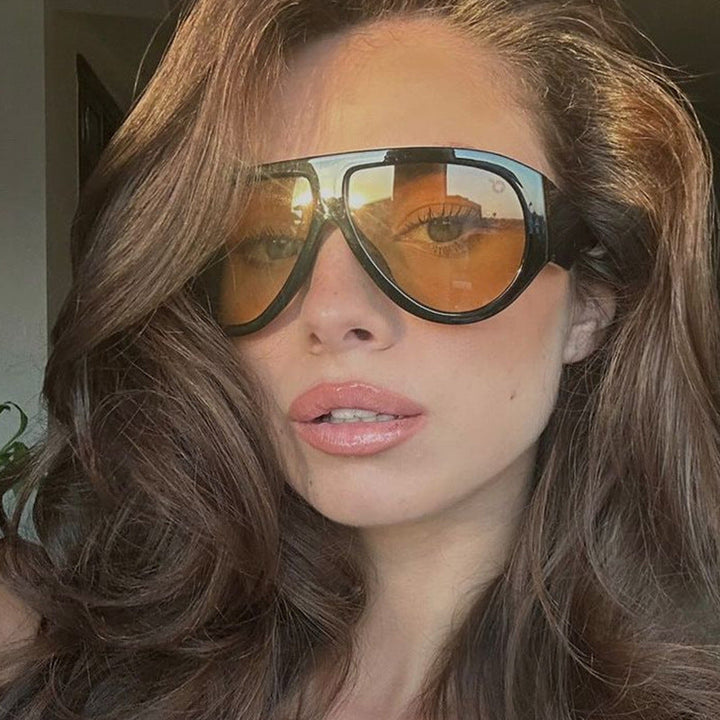 Women extravagant oversized sunglasses with angled frame Kalsten