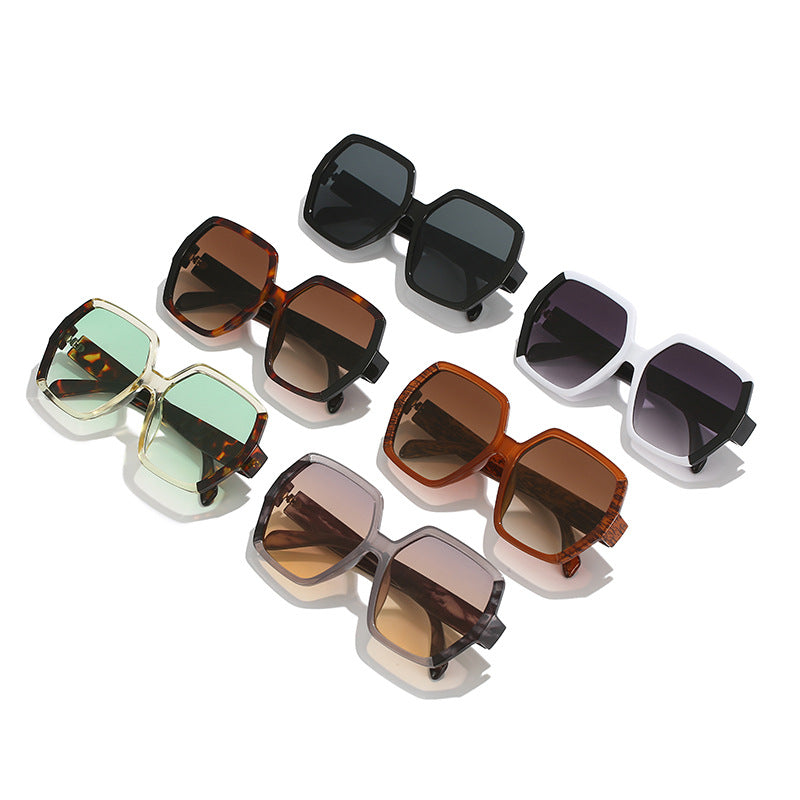 Women's stylish oversized sunglasses with elegant square frame Kalsten