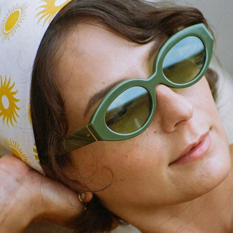 Women's creative sunglasses in elegant retro style Kalsten
