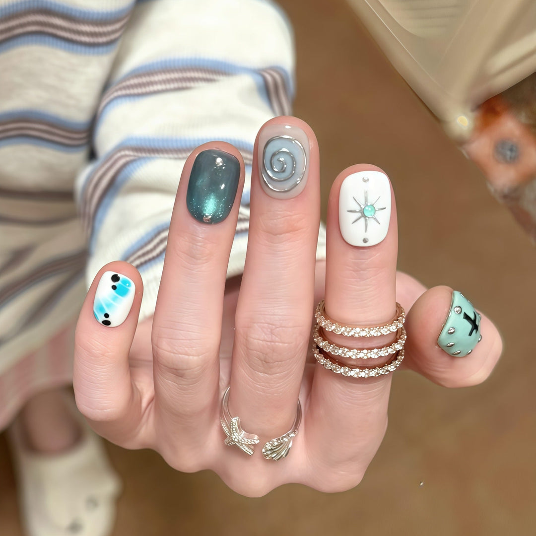 Artificial nail tips with creative geometric designs Kalsten