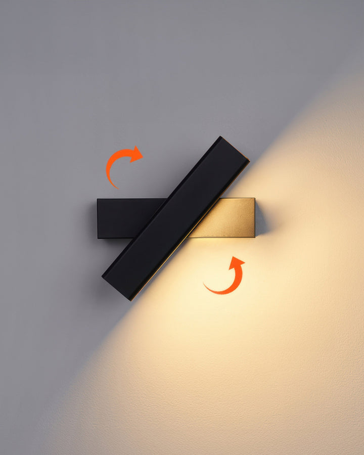 Kalsten | Rotatable wall lamp with Nordic wood grain
