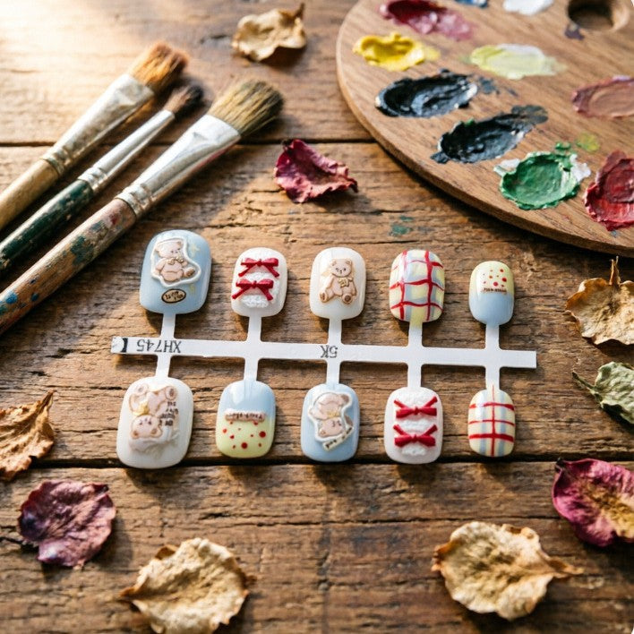 Cute artificial nails with bear motif Kalsten