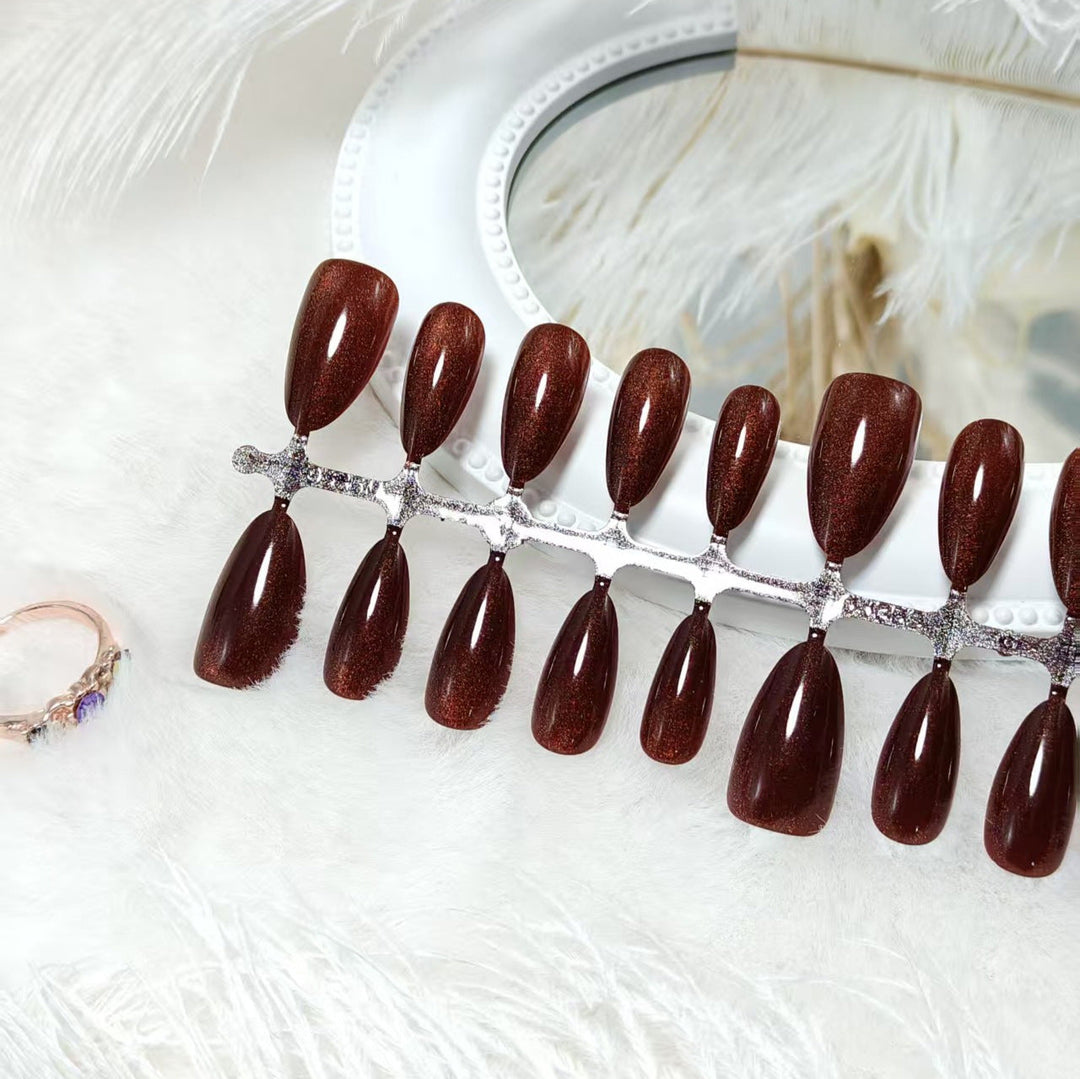 Artificial nails with shimmering shine Kalsten