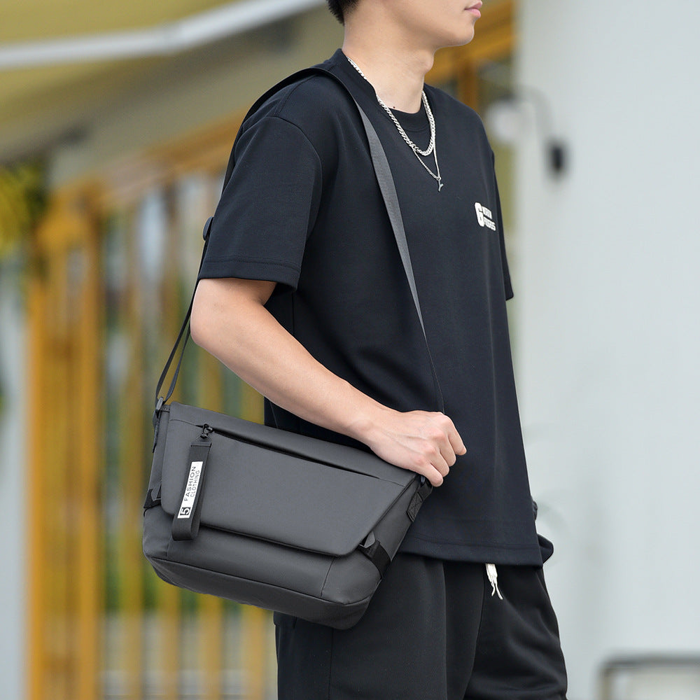 Contemporary Waterproof Messenger Bag Kalsten