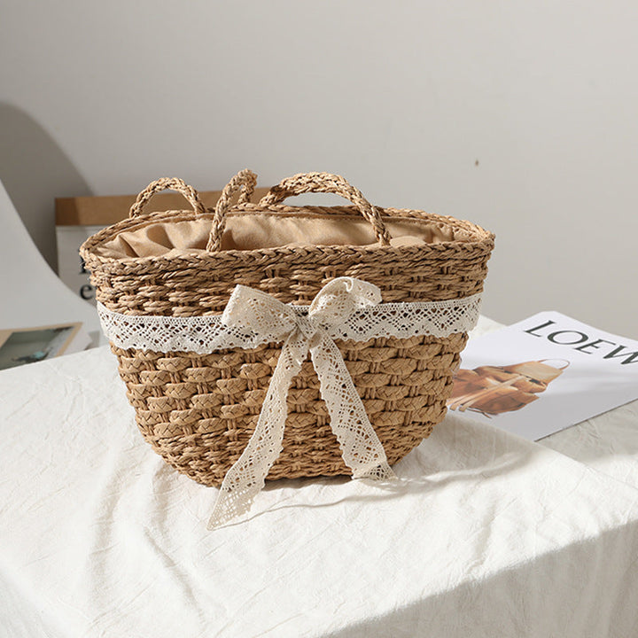 Elegant basket bag with decorative lace ribbon Kalsten