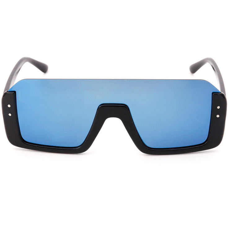 Women's Sporty Shield Sunglasses with Modern Design Kalsten