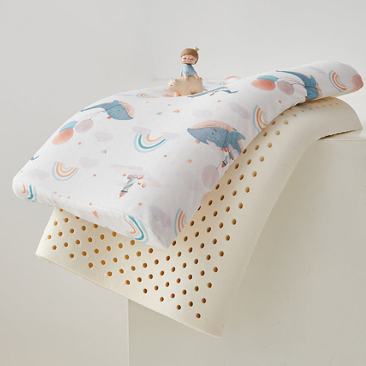 Children's sleeping pillow with hypoallergenic cover and cute vehicle motif Kalsten