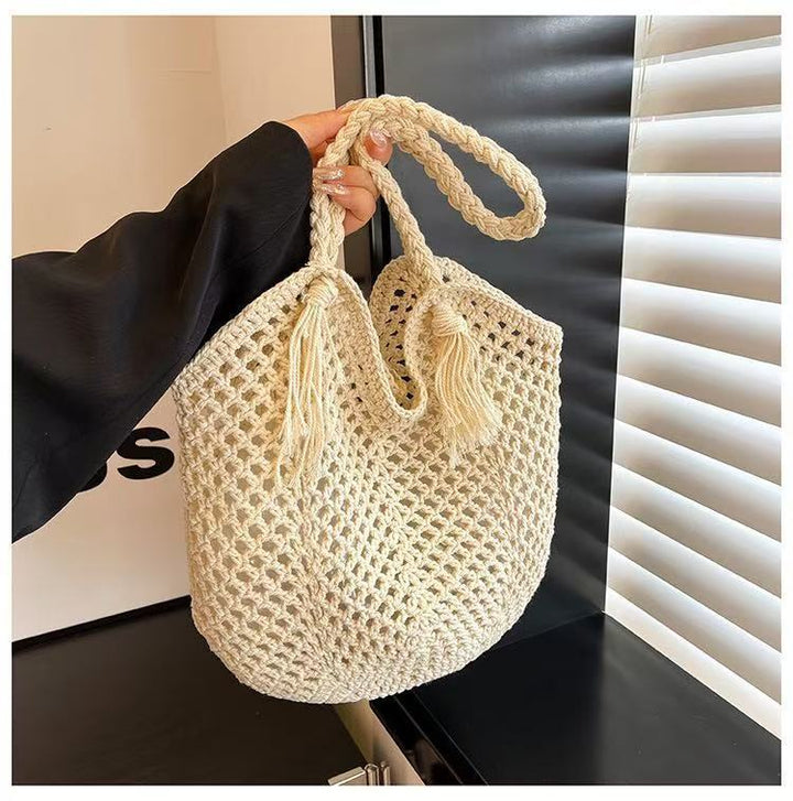 Handcrafted straw bag with tassels Kalsten