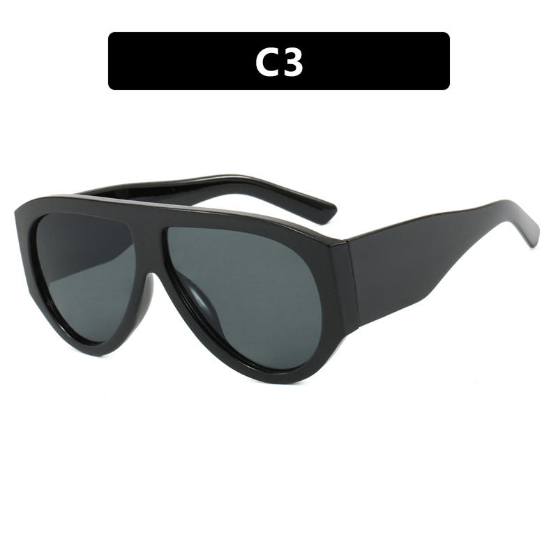 Women extravagant oversized sunglasses with angled frame Kalsten