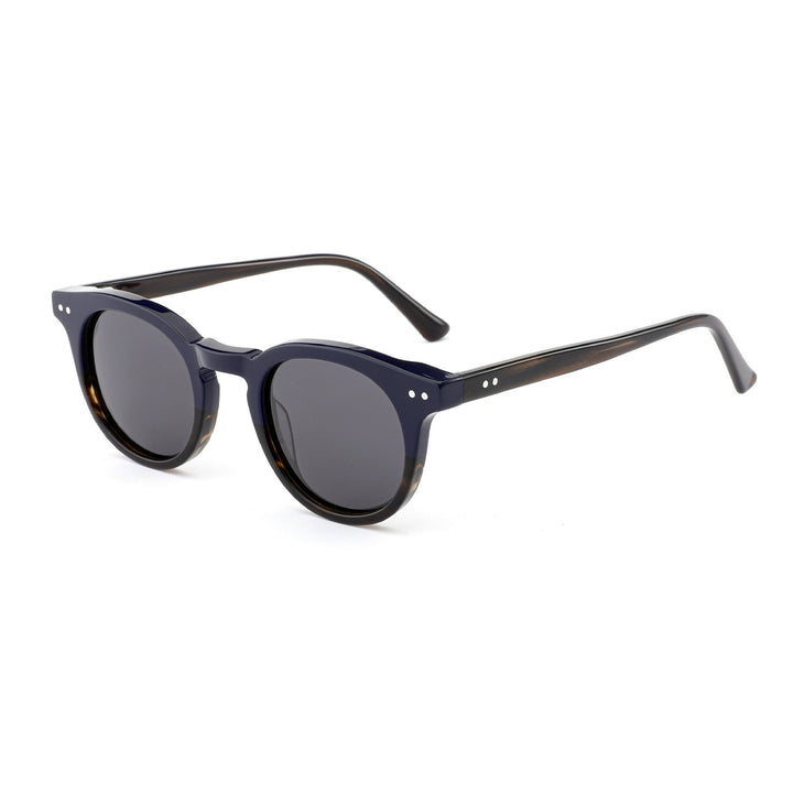 Ladies fashionable sunglasses in timeless style with sturdy frame Kalsten