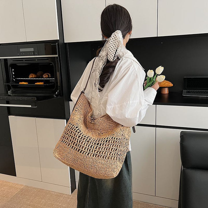 Braided handbag with sturdy leather straps Kalsten