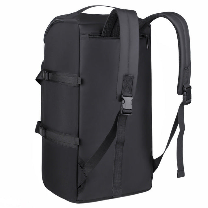 Men's sporty and spacious travel bag Kalsten