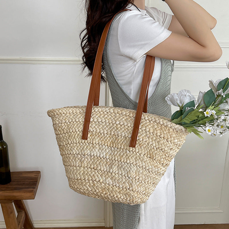 Elegant Bast bag with Long Leather Straps Kalsten