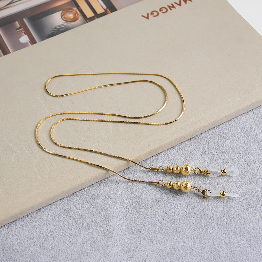 Sleek Metallic Eyewear Chain kalsten