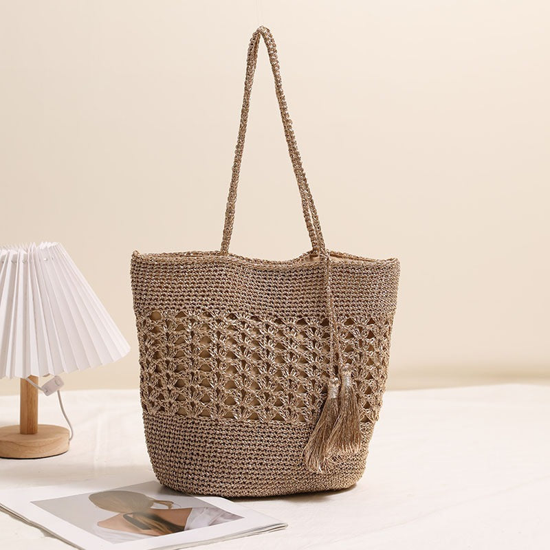 Crocheted tote bag with elegant tassels Kalsten