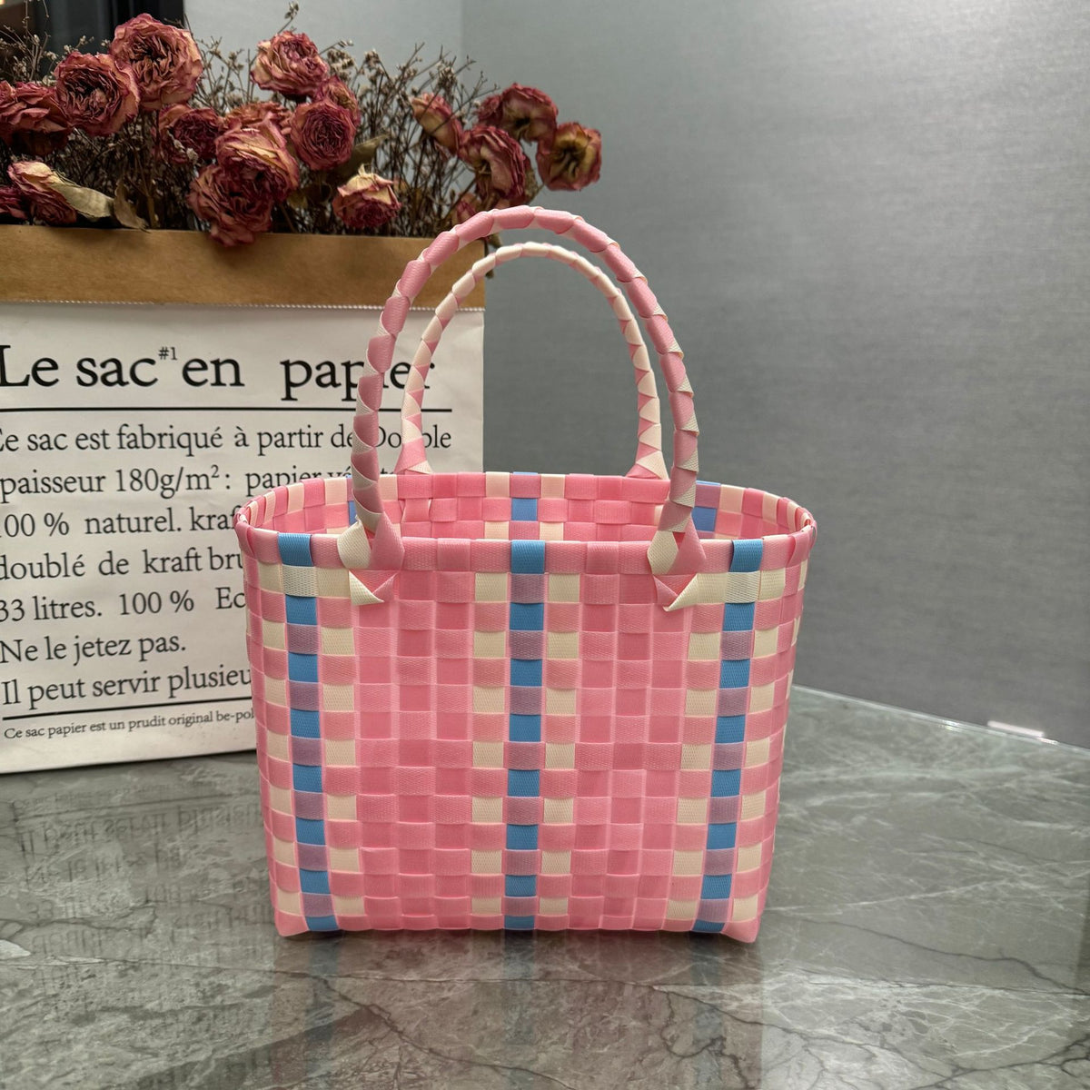 Charming and playful handbag Acalora