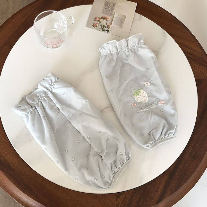 Wrist guard with cute strawberry design Kalsten