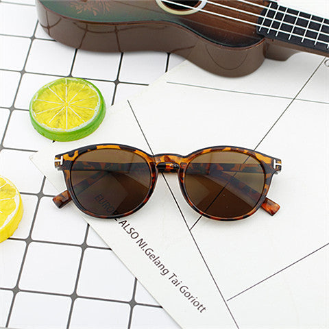 Women's fashionable round sunglasses with elegant plastic frame Kalsten