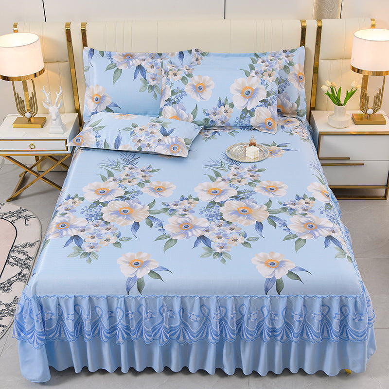 Ladies daybed cover with playful bear motif Kalsten