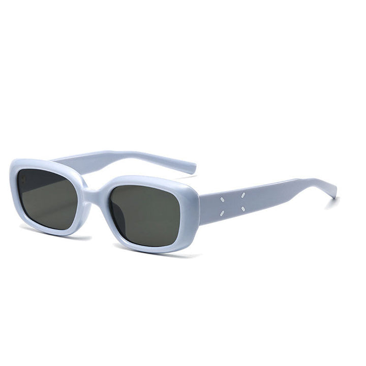 Ladies Retro-Inspired Sunglasses with Curved Frame Kalsten