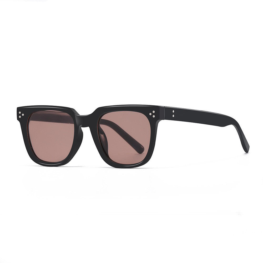 Ladies fashionable sunglasses with sturdy frame and UV protection Kalsten