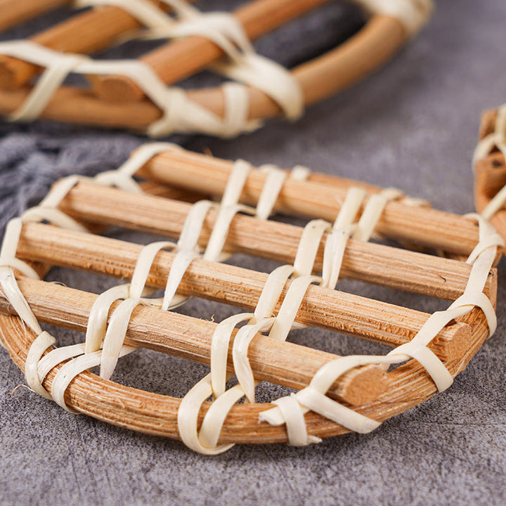 Women Decorative Table Coasters made of Braided Natural Material Kalsten