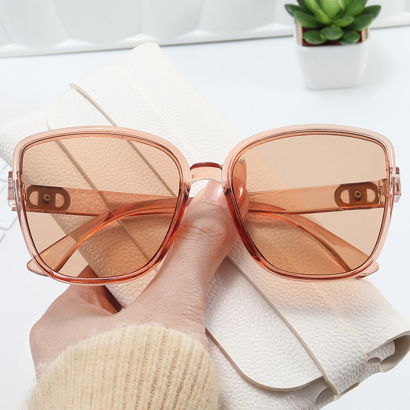 Women’s elegant oversized sunglasses in modern design Kalsten