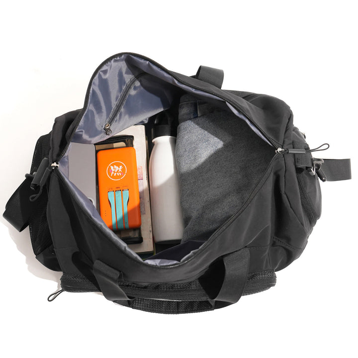Multifunctional Travel Bag with Reinforced Materials and Innovative Compartment System Kalsten