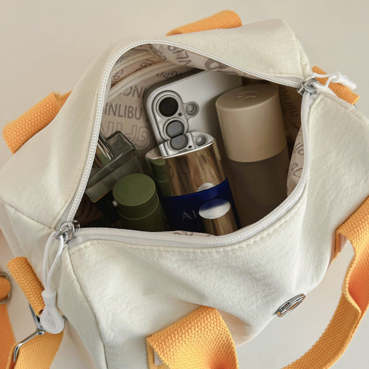 Stylish sports bag with adjustable shoulder strap Kalsten