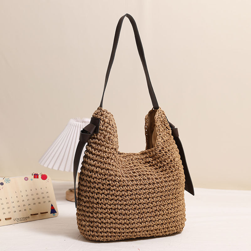 Fashionable Handmade Shoulder Bag Made of Natural Material Kalsten