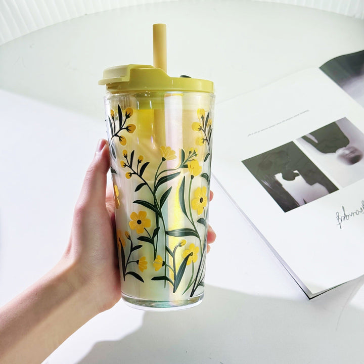 Women's drinking cup with practical silicone protective sleeve and decorative floral patterns Kalsten