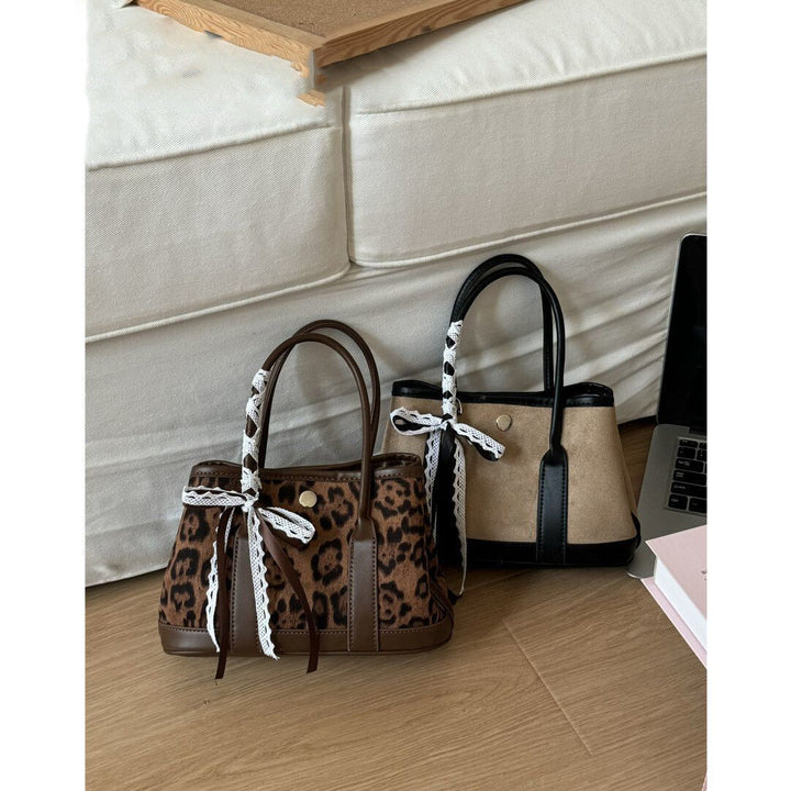 Chic Structured Handheld Tote Kalsten