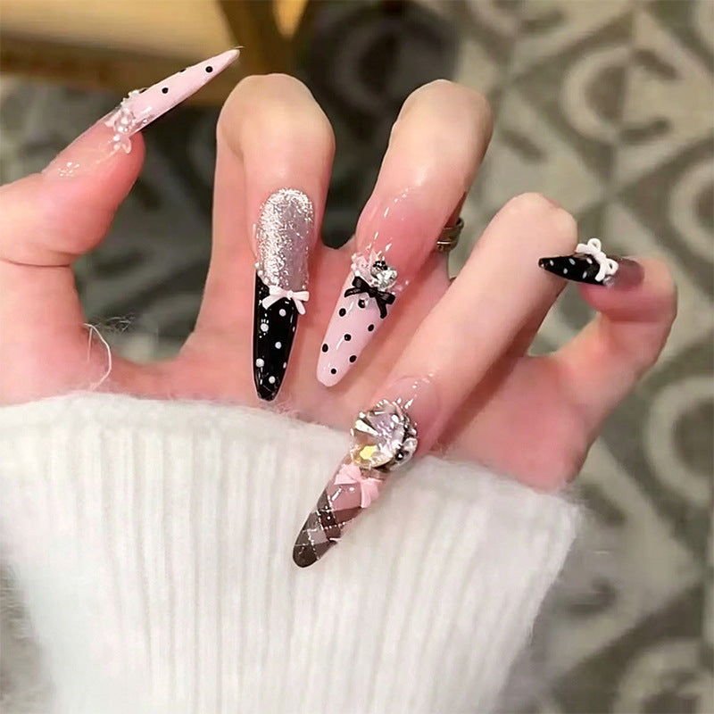Artificial nail set with sparkling glitter accents Acalora