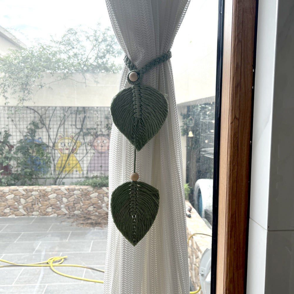 Decorative Leaf Keychain Acalora