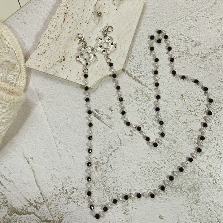 Elegant jewelry necklace with heart-shaped pendants Kalsten