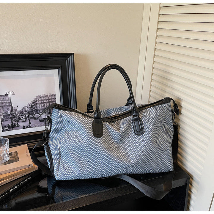 Durable travel bag with versatile interior layout Kalsten