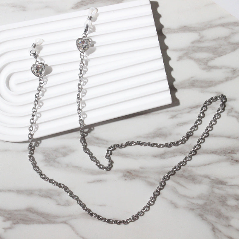 Fashionable glasses holder chain with heart pendants Kalsten