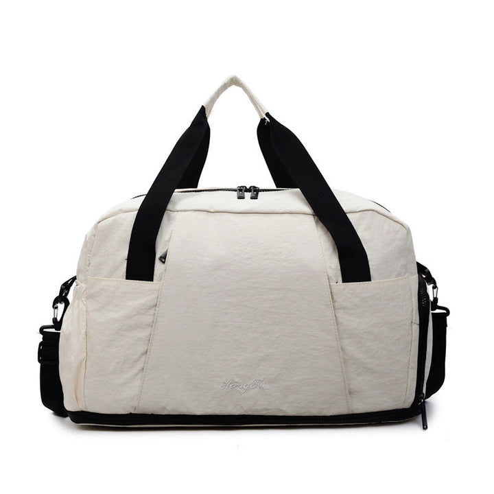 Sporty travel bag with innovative storage Kalsten