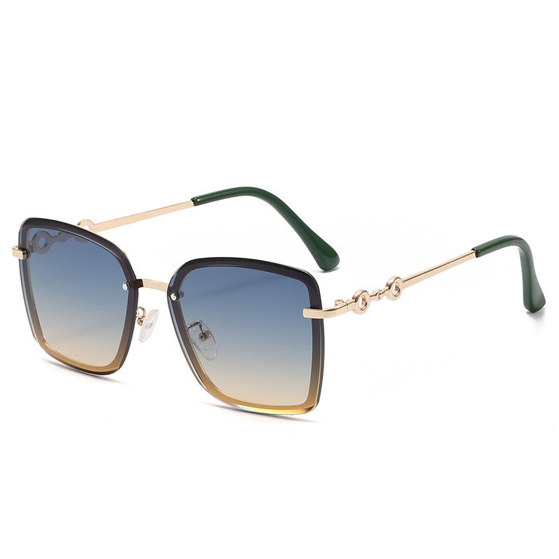 Women's square sunglasses with mirrored lenses and elegant detail Kalsten