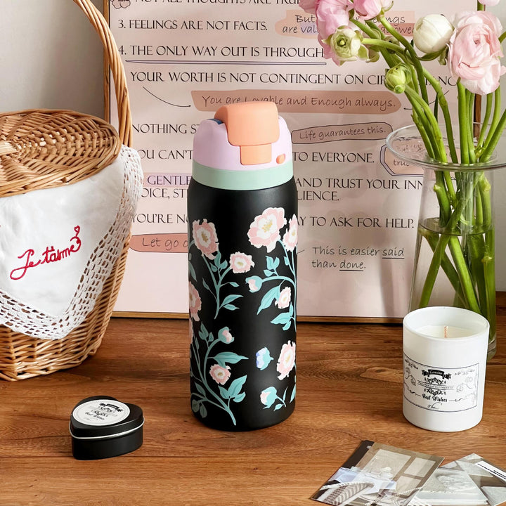 Ladies Insulated Water Bottle with Floral Design Kalsten