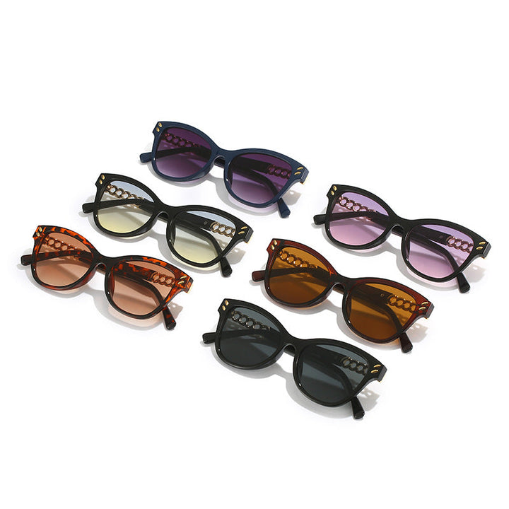 Ladies fashionable cat-eye sunglasses with luxurious chain accents Kalsten