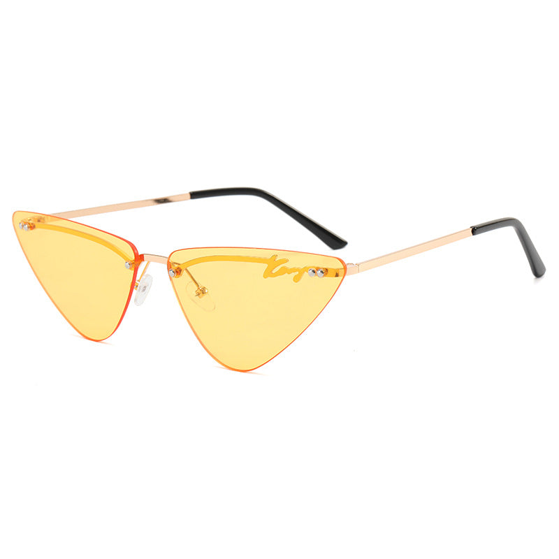 Ladies Trendy Cat-Eye Sunglasses with Feminine Frame Kalsten