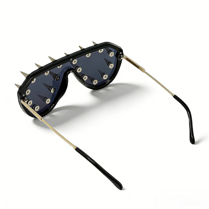 Women striking design sunglasses with spikes Kalsten