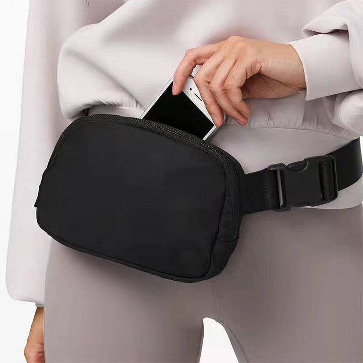 Shoulder bag with adjustable strap and practical compartment design Kalsten
