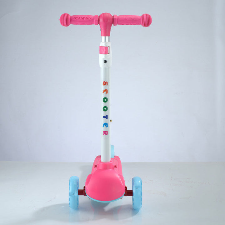 Sturdy Three-Wheel Kick Scooter Kalsten