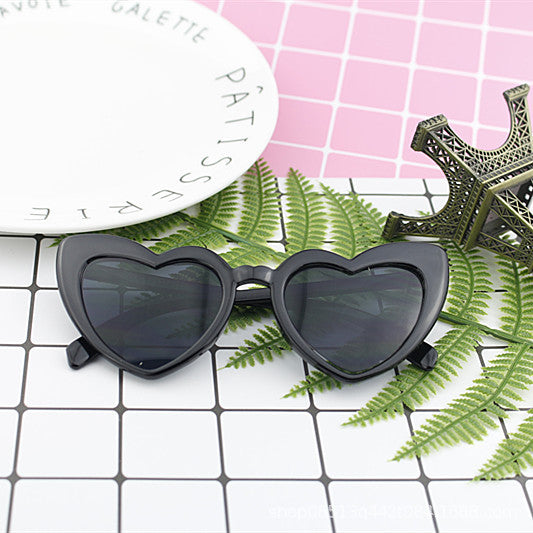 Women's Heart-Shaped Sunglasses with High-Quality UV Protection and Stylish Design Kalsten
