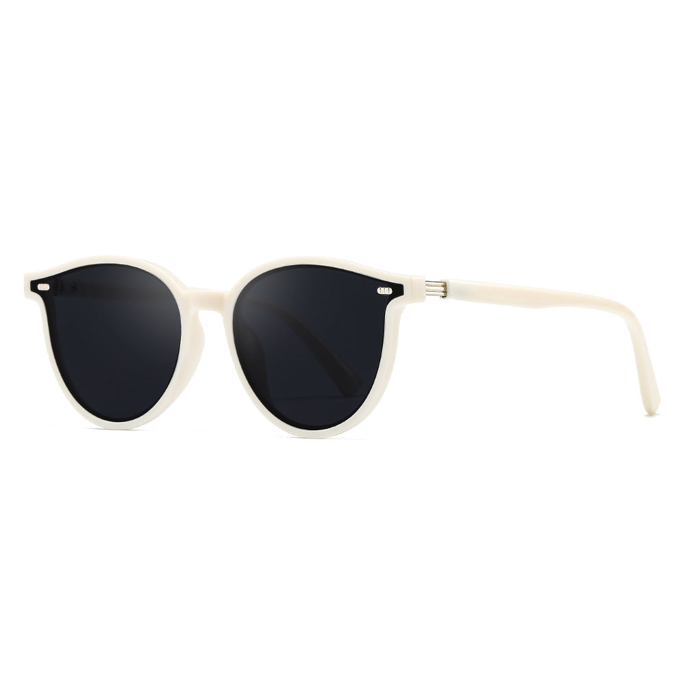 Ladies Fashion Sunglasses in Elegant Plastic Design Kalsten