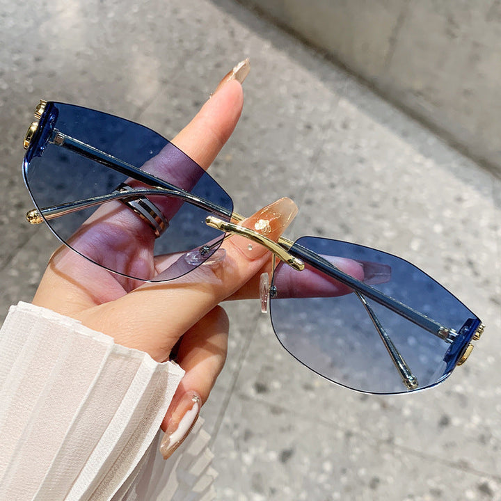 Women's fashionable sunglasses with innovative checkered design Kalsten