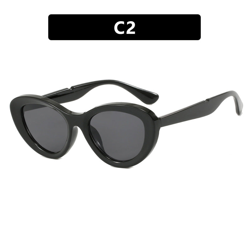 Ladies Cat-Eye Sunglasses with stylish plastic frame and polarized lenses Kalsten